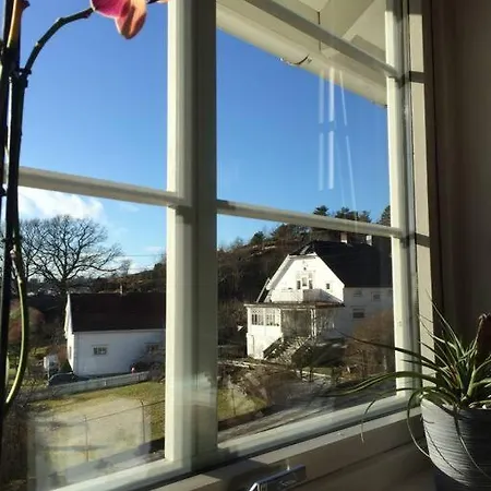 Solrikt Med Kort Avstand Til Byen Apartment Sandefjord Exterior photo